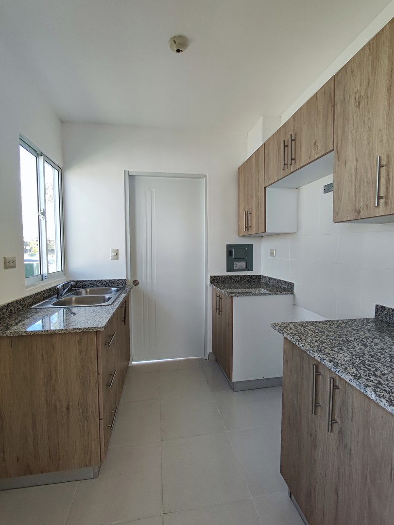 casas - Se Renta Casa Nueva con Tres Habitaciones/ Residencial Las Palmas 3