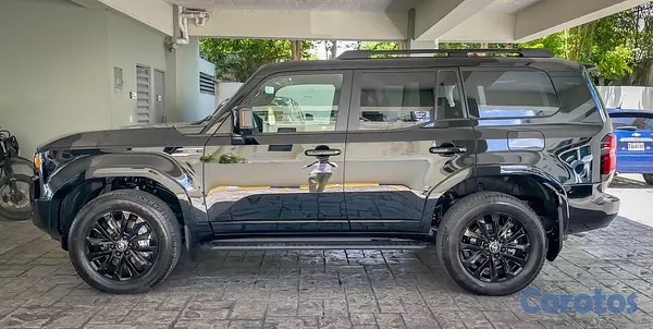 jeepetas y camionetas - Toyota Land Cruiser Prado Luxury 2026 3