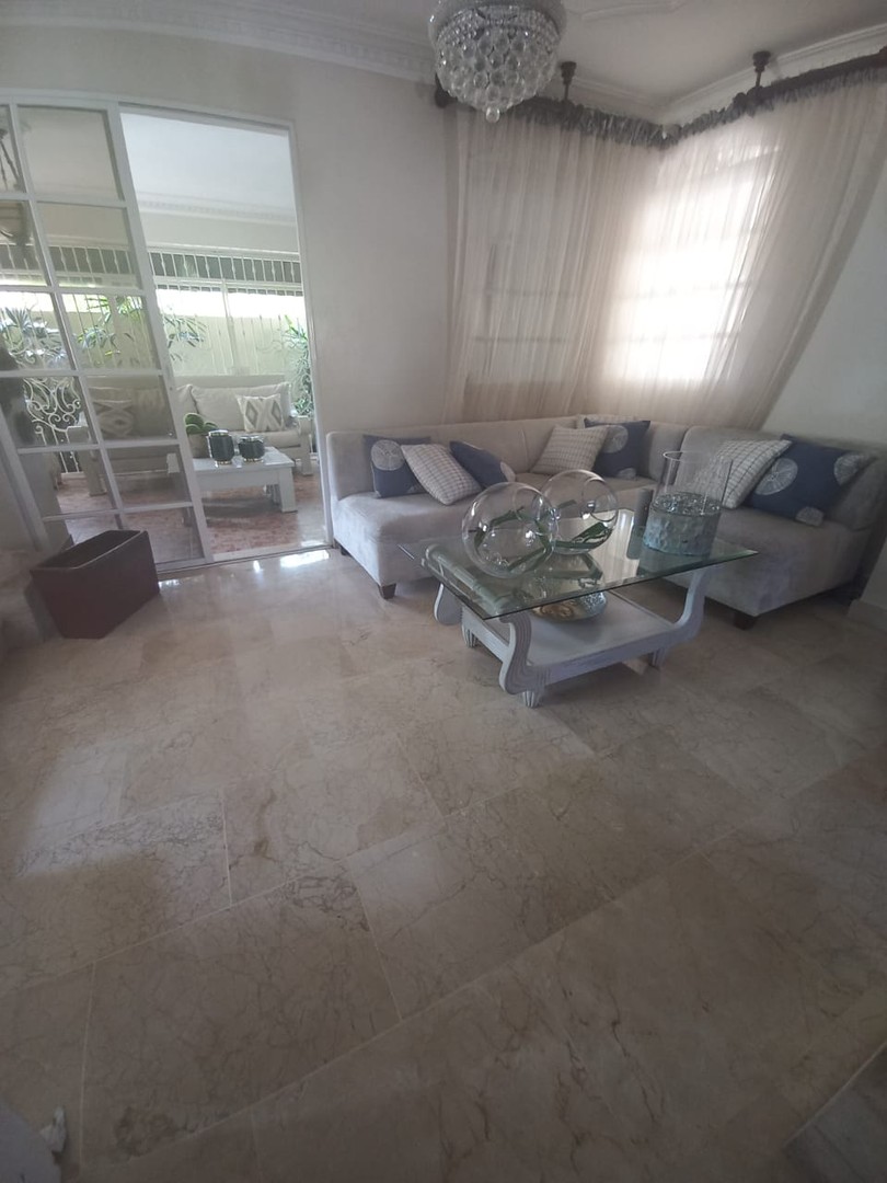 casas - Bonita Casa de 2 Niveles en Villa Estela, Moca  4