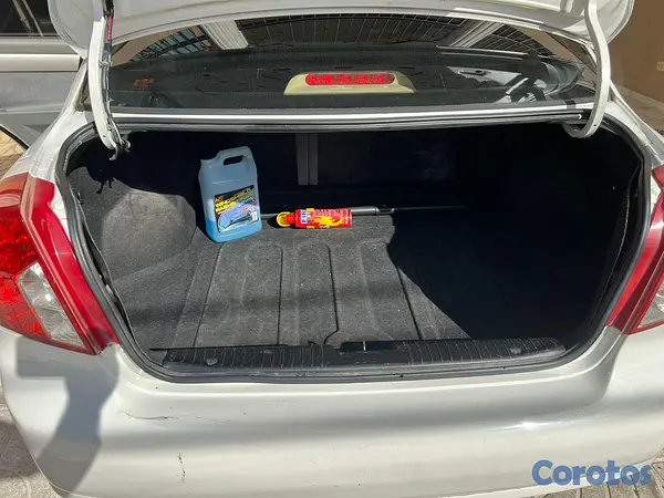 carros - Vendo Suzuki Forenza Negociable  9