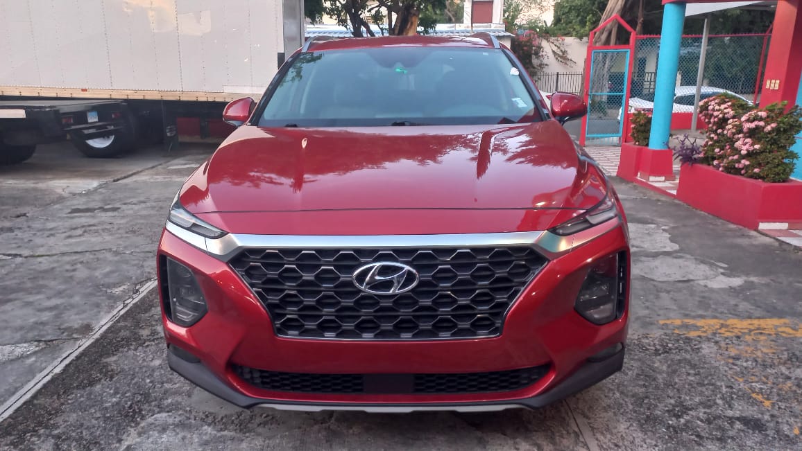 jeepetas y camionetas - Hyundai Santa Fe año 2020 Rojo 3