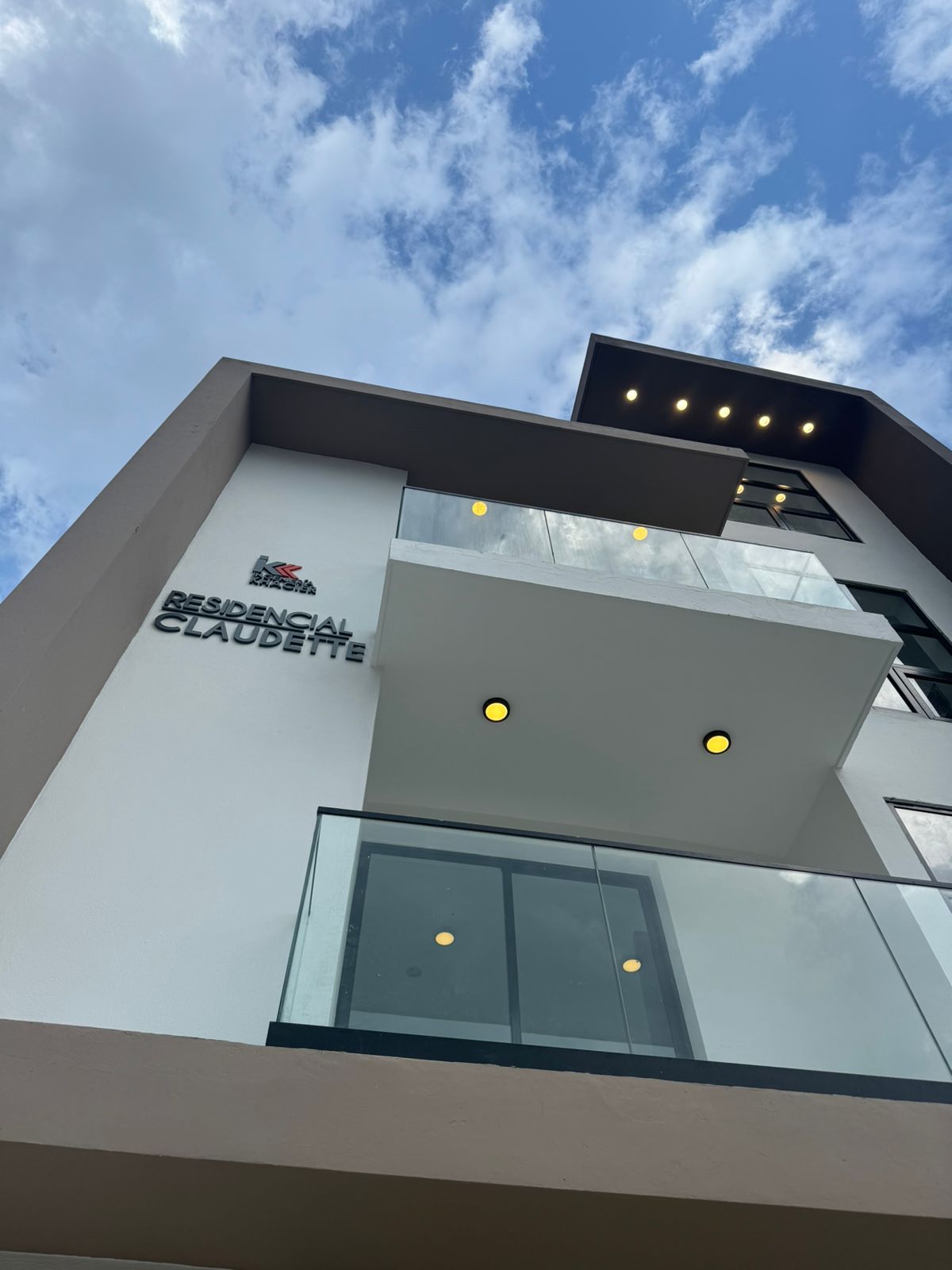 apartamentos - APARTAMENTO MODERNO EN VENTA EN LOS ALAMOS. 1