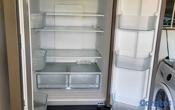 electrodomesticos - Nevera 18 pies cubicos como nueva con freezer en l 6