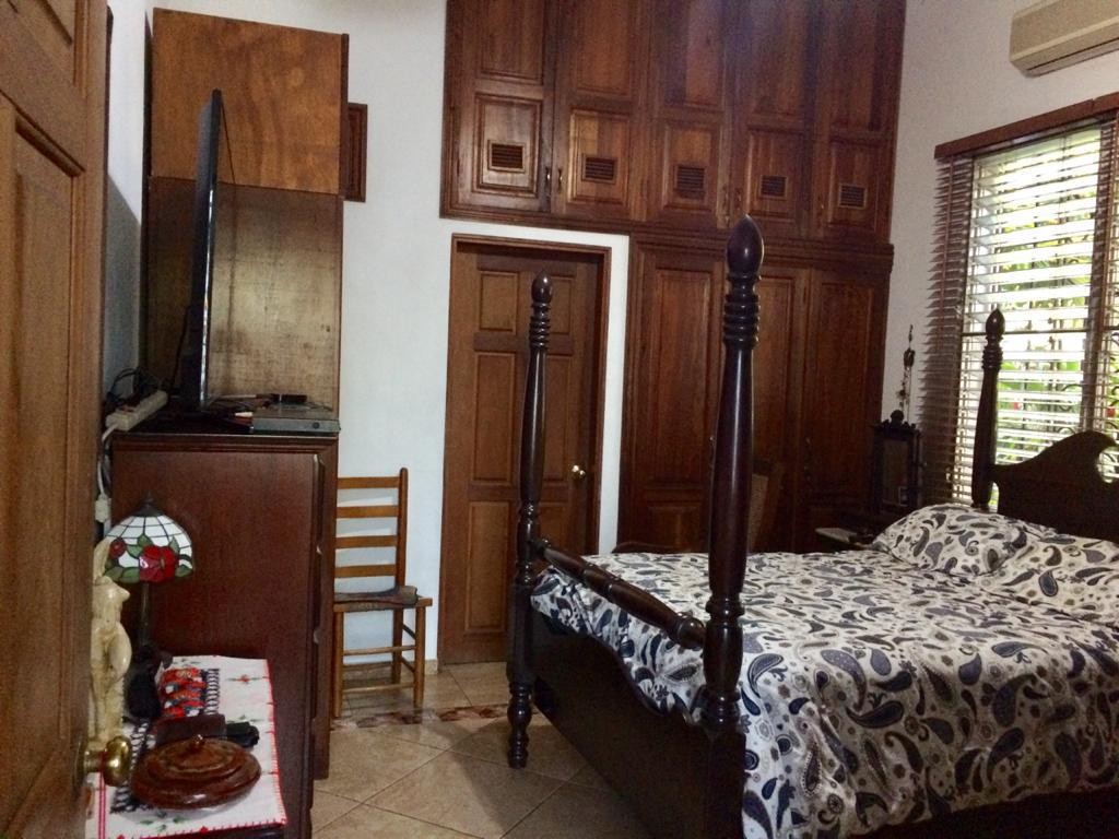 casas - Casa 2 niveles en Gazcue
 5