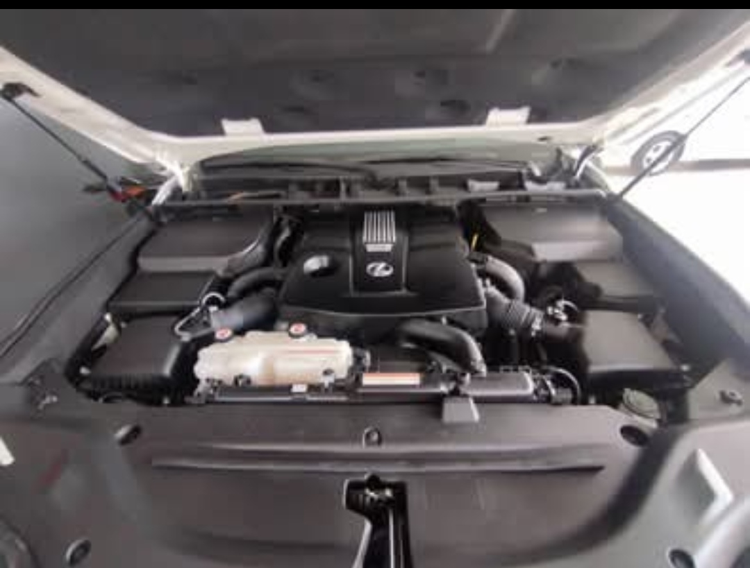 jeepetas y camionetas - 2023 Lexus LX 600 Luxury  5