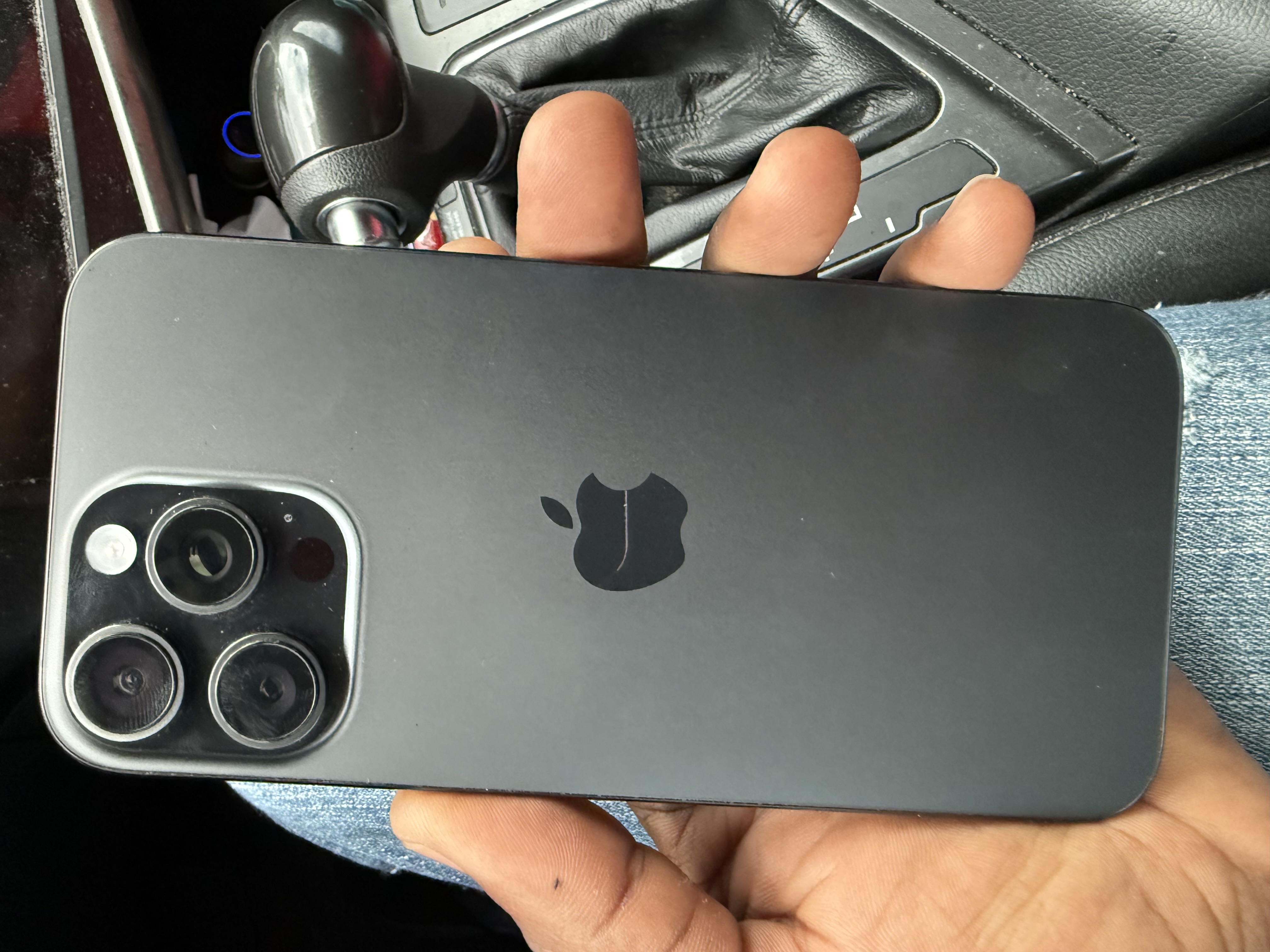 celulares y tabletas - iPhone 16 Pro Max, 256 GB. E SIM; Batería al 100. RD$50,000. 4