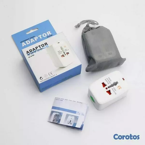 otros electronicos - Adaptador de enchunfe universal 3