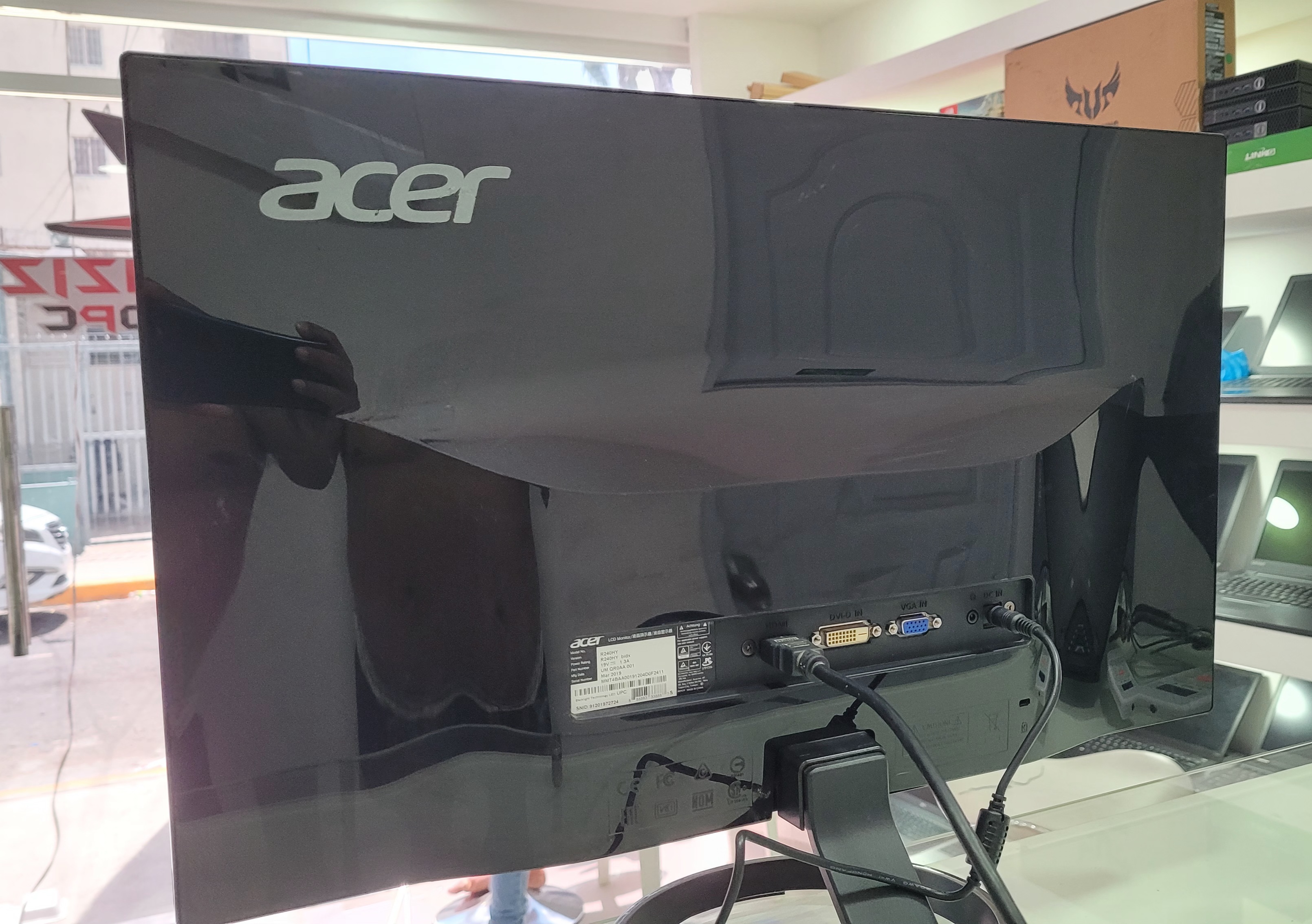computadoras y laptops - monitor Acer 24 Pulg Sin Bordes hdmi  2
