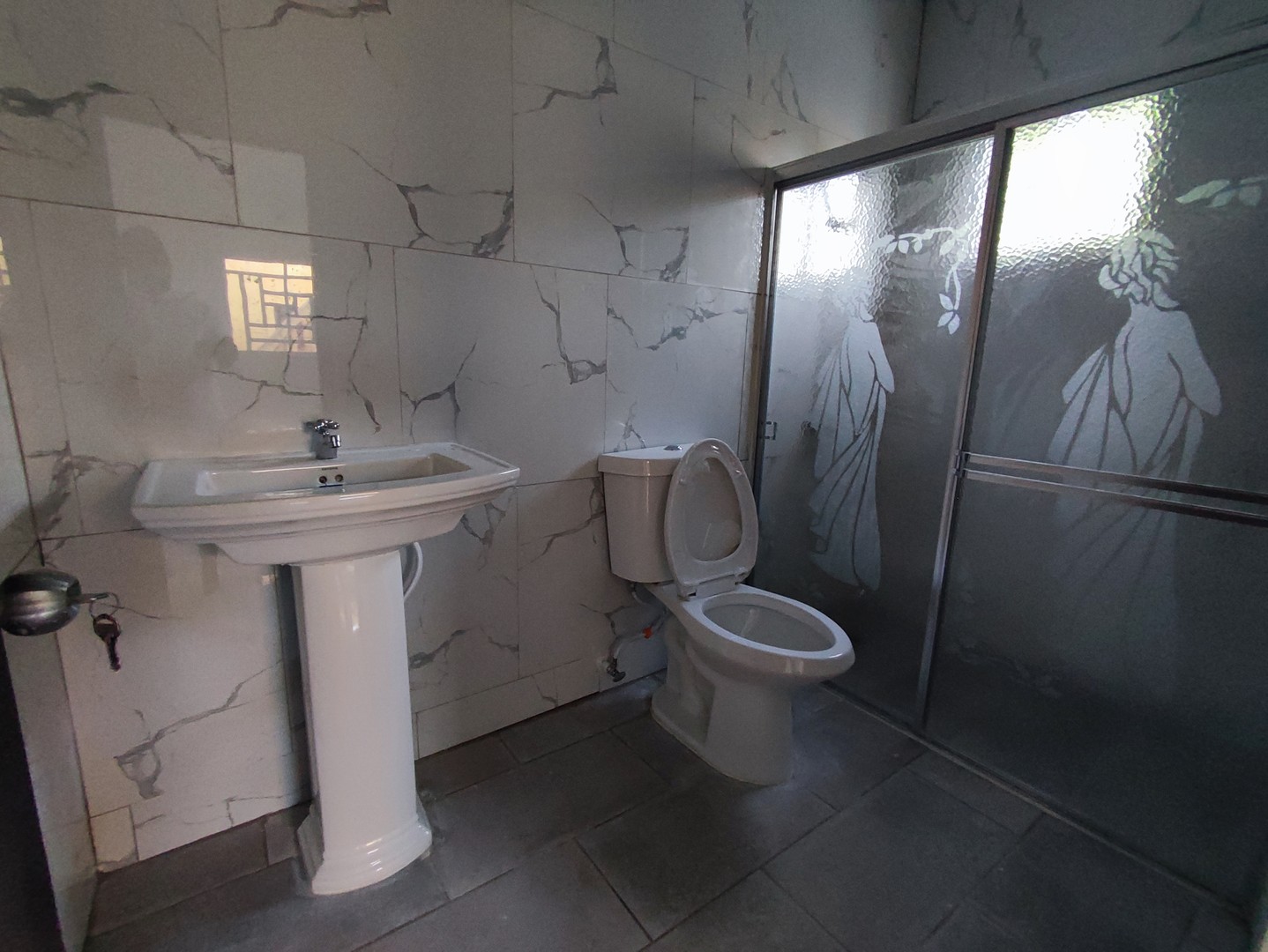 apartamentos - Se Renta Apartamento Nuevo en Sarmiento. 2