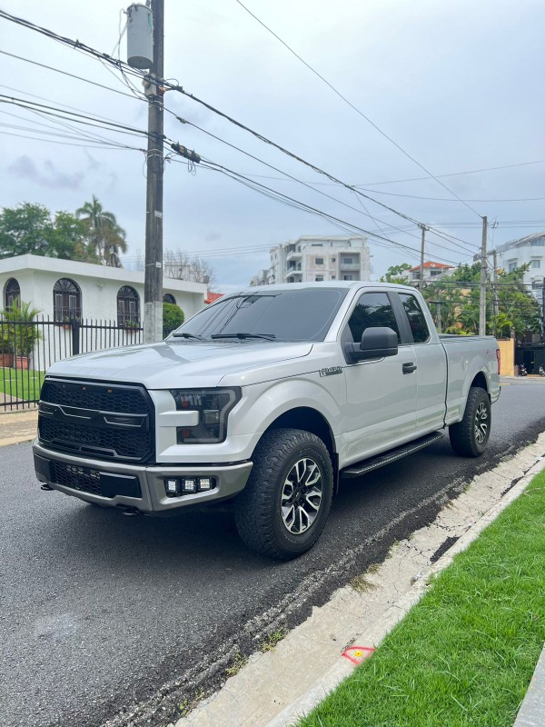 jeepetas y camionetas - Ford F150 2015 en condiciones óptimas