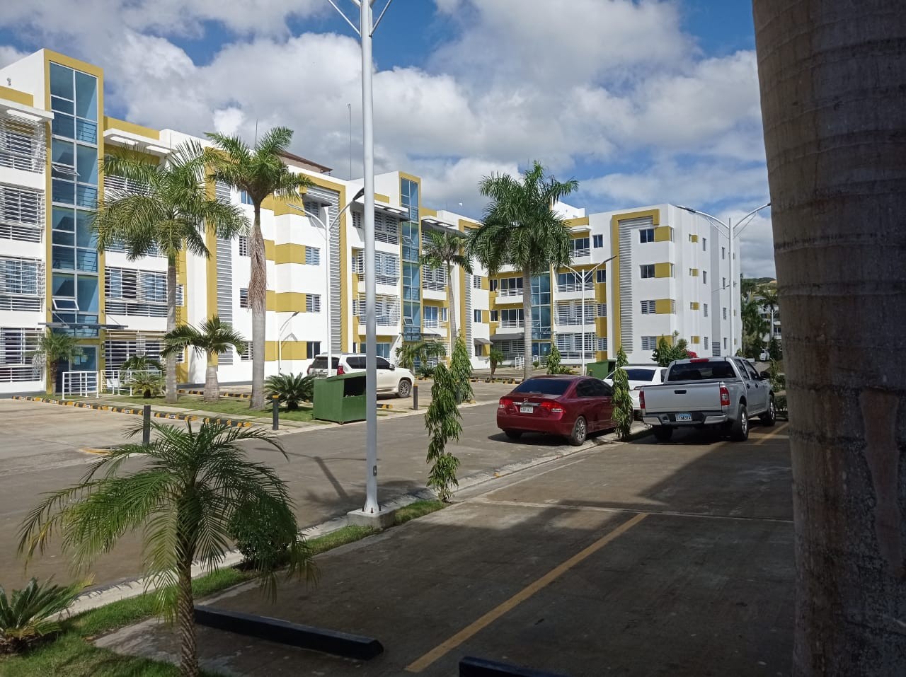 apartamentos - En Venta  Apartamento en Res Gabriel I,  Carretera JACAGUA, 2DO NIVEL