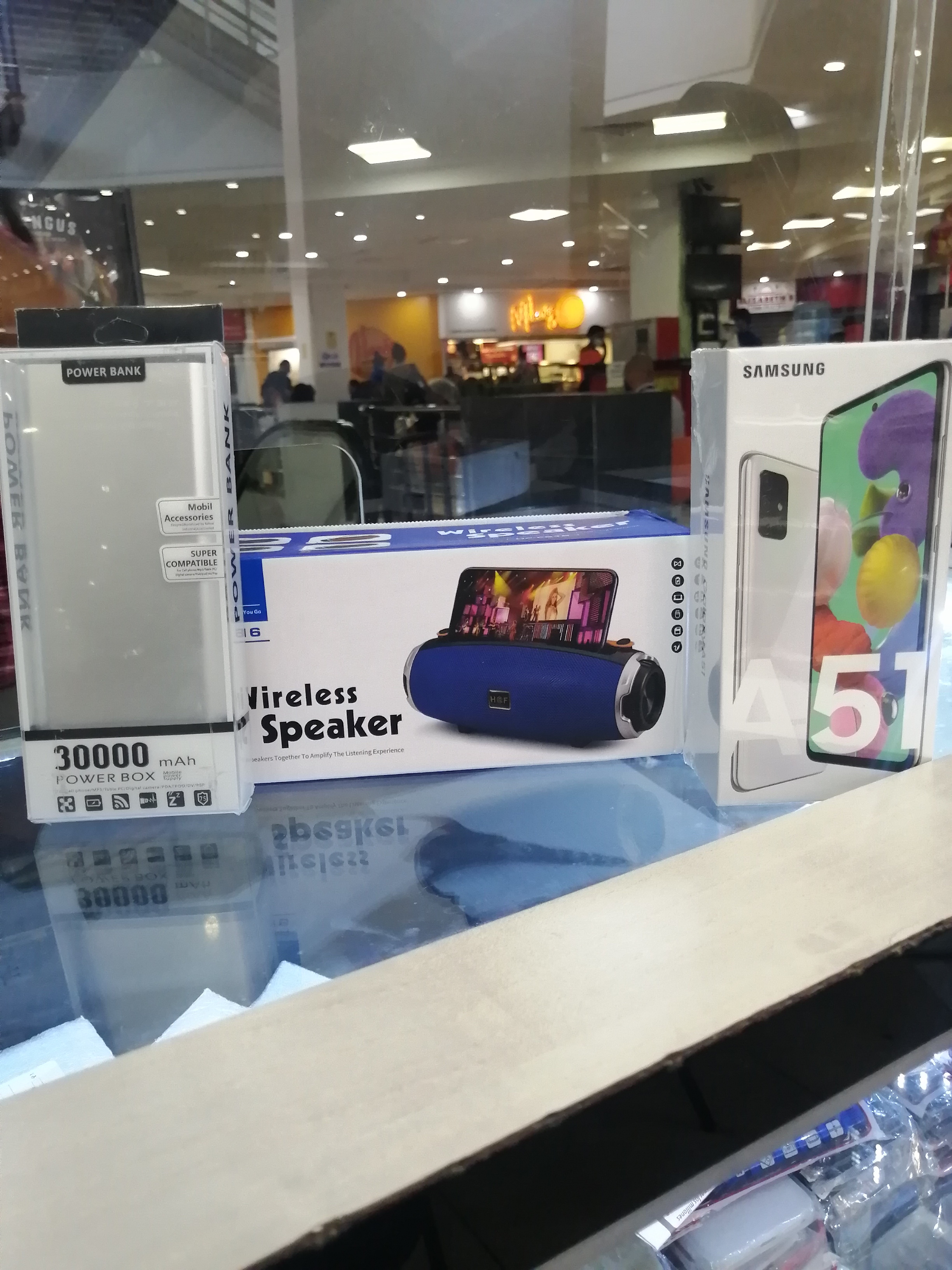celulares y tabletas - Samsung A51 128Gb/8Ram Bocina Bluetooth +power bank 