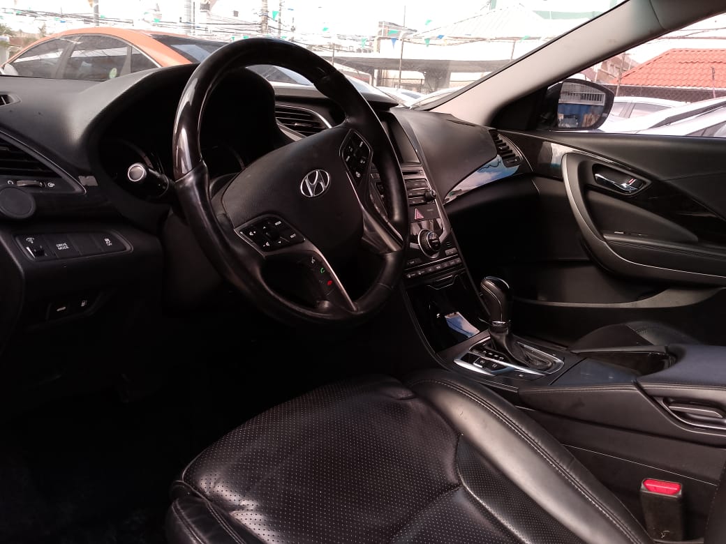 carros - HYUNDAI GRANDEUR 2017 NEGRO DESDE: RD$700,100.00 2