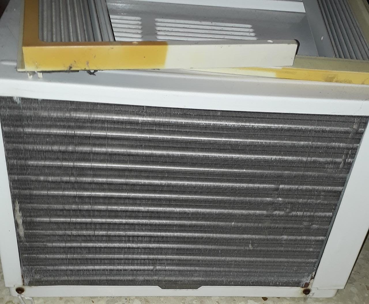 aires acondicionados y abanicos - Aire Acondicionado A/C Daewoo 5,300 BTU 2
