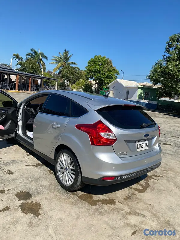 carros - carro Ford Focus  2