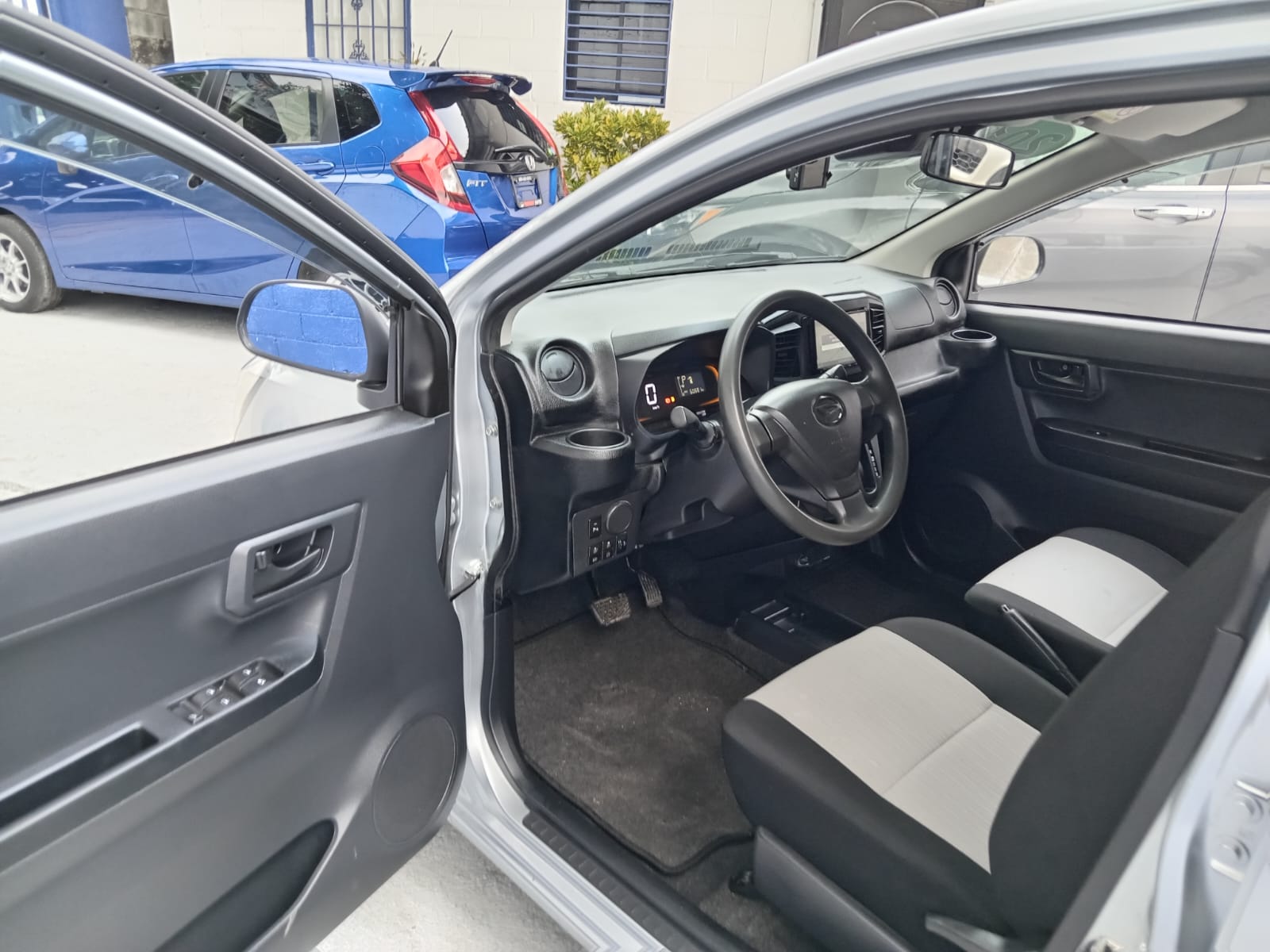 carros - DAIHATSU MIRA  6