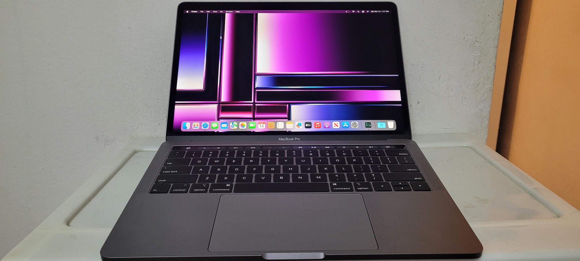 computadoras y laptops - Macbook pro A1989 13 Pulg Core i7 Ram 16gb Disco 512gb año 2018