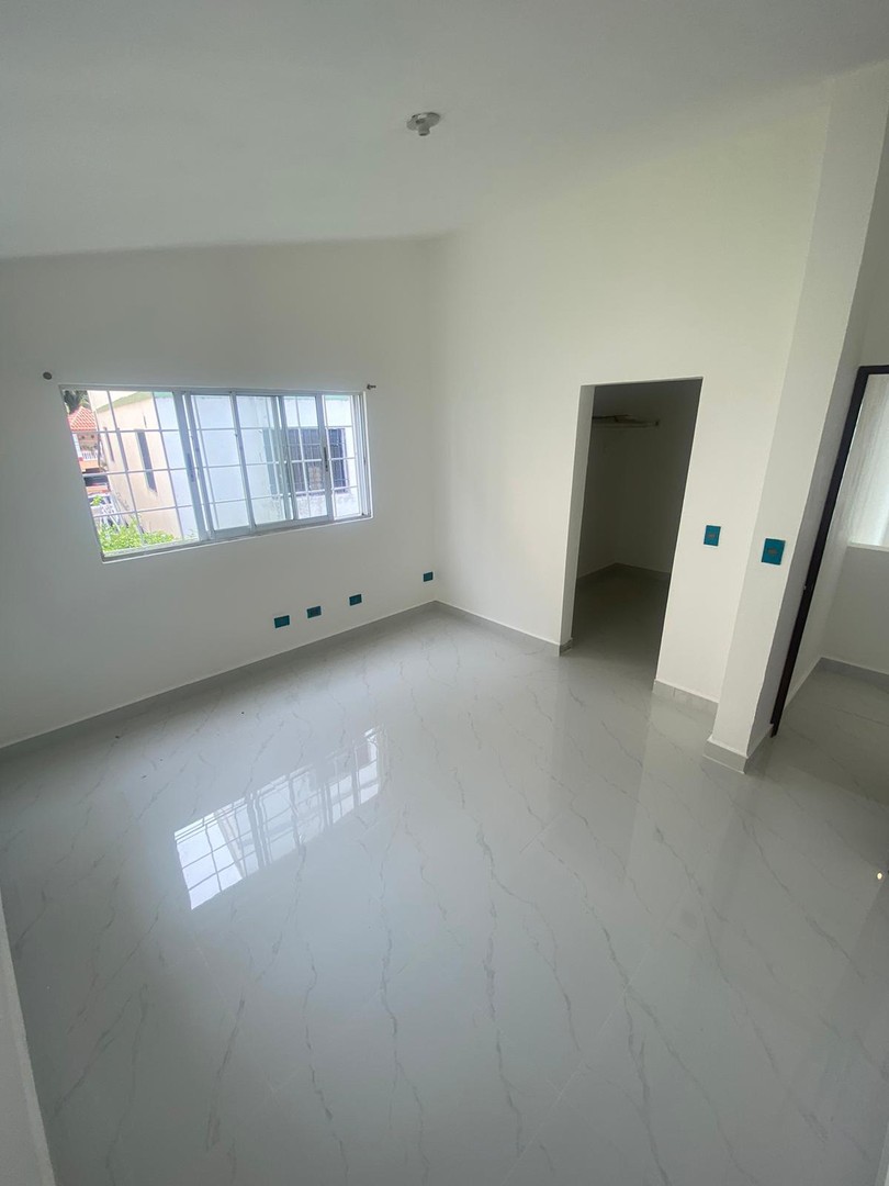 casas - Alquilo casa en Costa Verde   de 2 niveles 
3 HAB 
Precio: RD$60,000 9