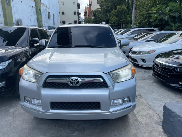 jeepetas y camionetas - Toyota 4Runner SR5 2012 CLEAN