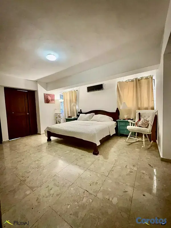 apartamentos - Amplio y fresco apartamento en venta en el Corazón 8
