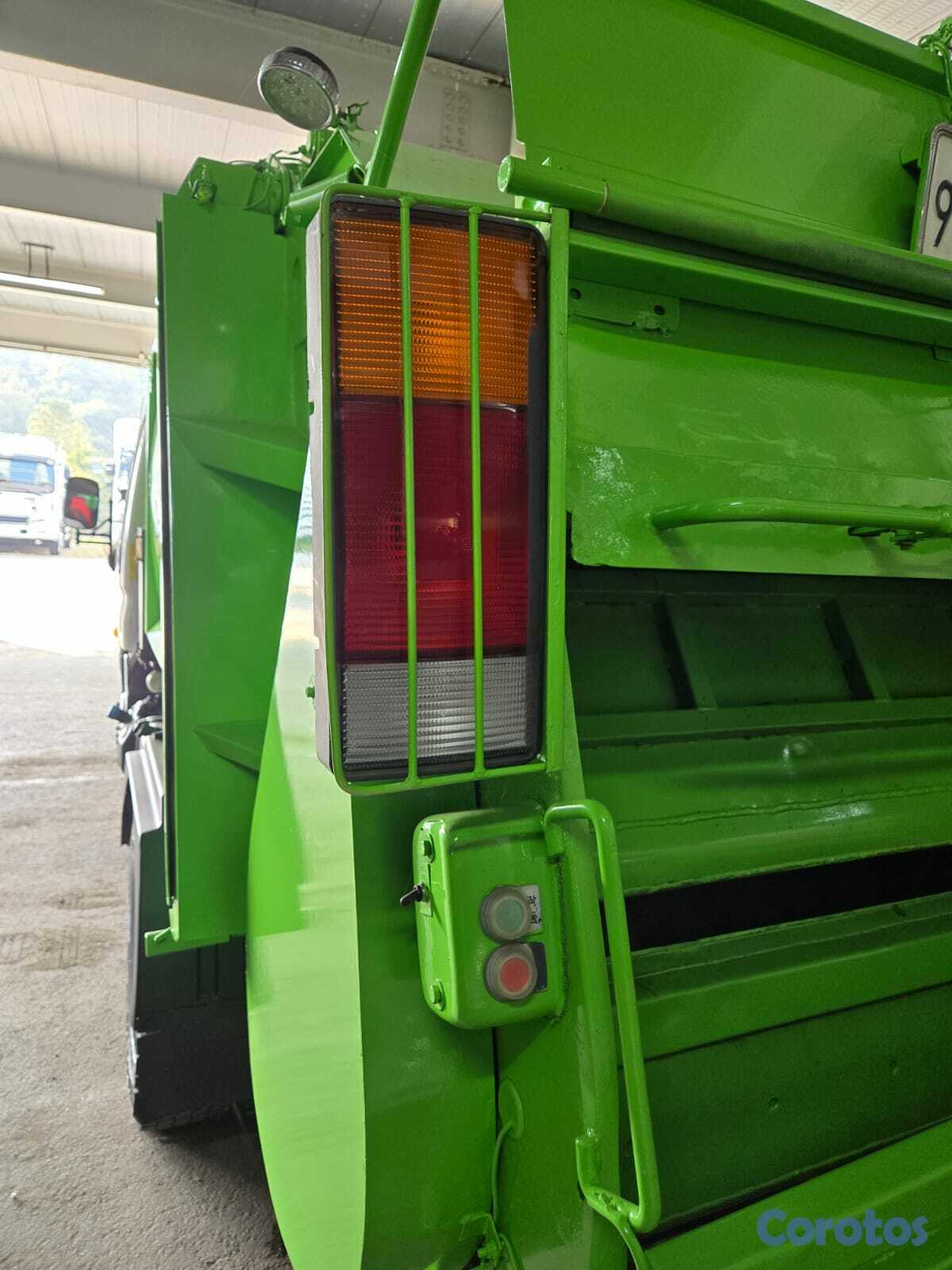 otros vehiculos - HYUNDAI MIGHTY 2016 BLANCO/VERDE DIESEL  8