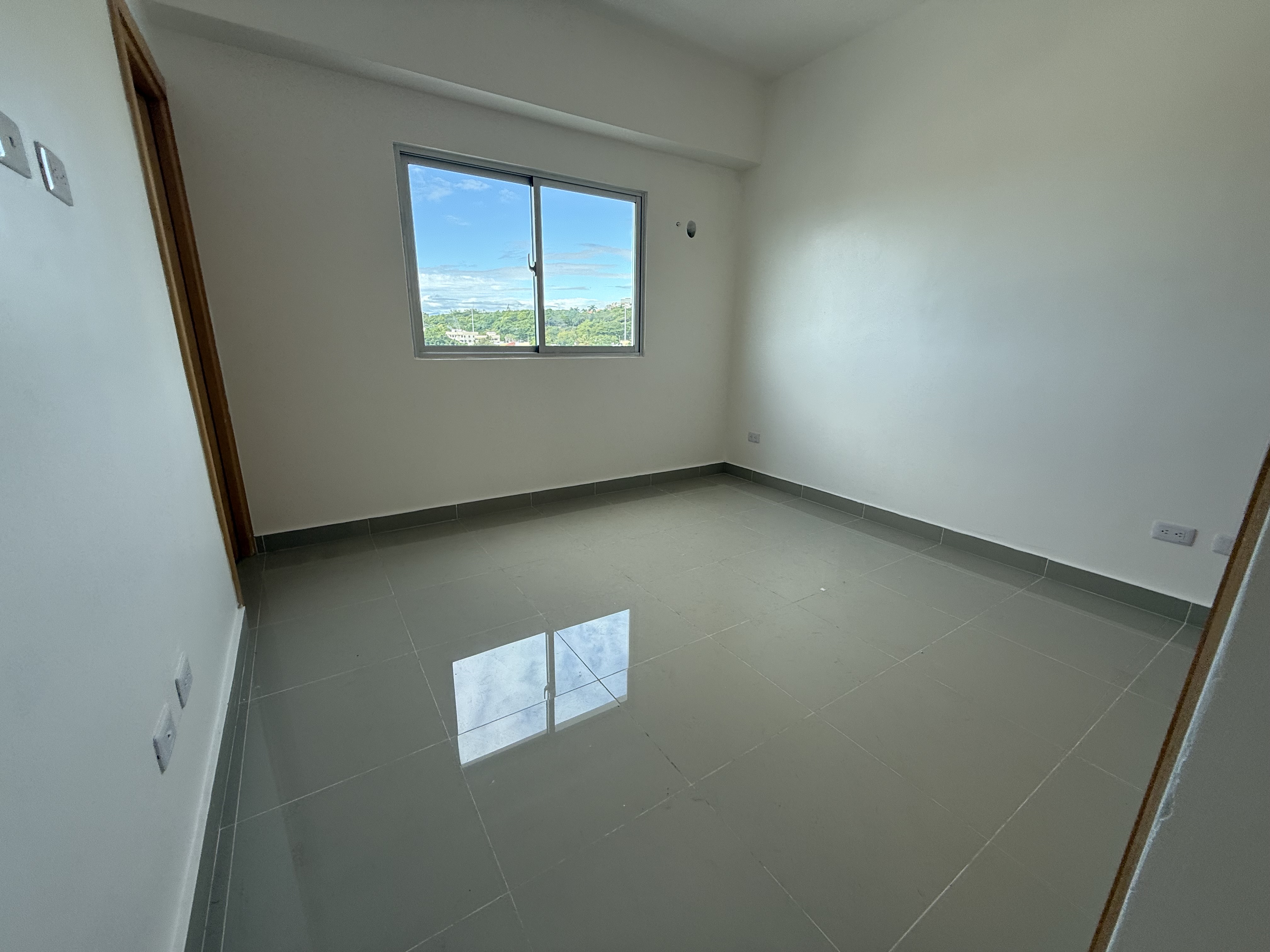 apartamentos - Vendo independencia klm 9 dos hab dos baños parque