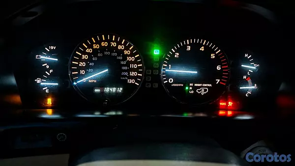 jeepetas y camionetas - Lexus lx 470 2005 3
