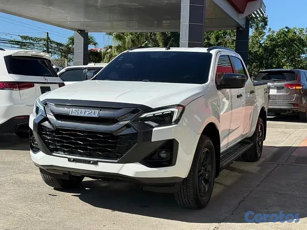 jeepetas y camionetas - ISUZU DMAX LSE 2025 3