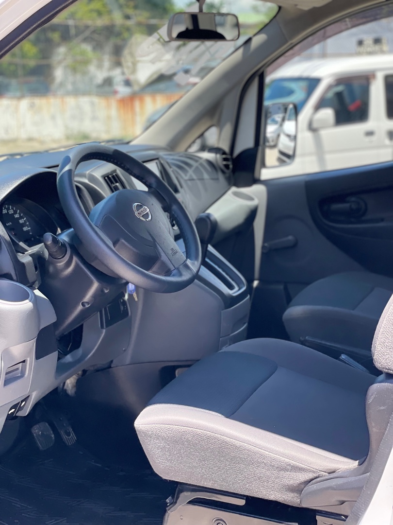 jeepetas y camionetas - 2019 Nissan Vanette NV200 4