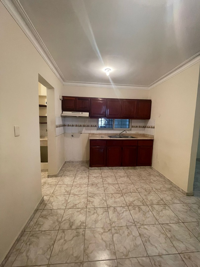 apartamentos - VENDO APARTAMENTO EN EL MILLON CUARTO PISO
 2