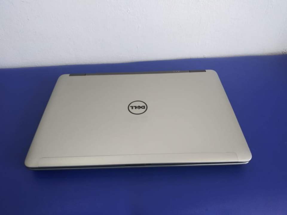 computadoras y laptops - Laptop Dell 6540 I7 gaming 8gb ram 2gb video 500gb disco 1