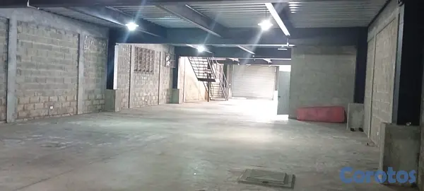 otros inmuebles - Alquilo Nave en Ensanche la fe 9