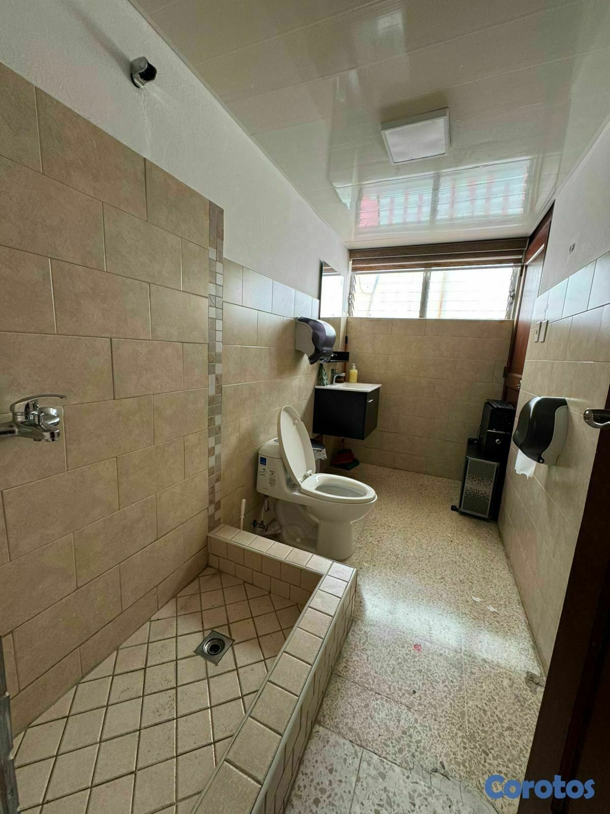 oficinas y locales comerciales - Alquilo Local Ideal Para Oficina en 2do Piso en Ensanche Paraíso Código: PD460 2