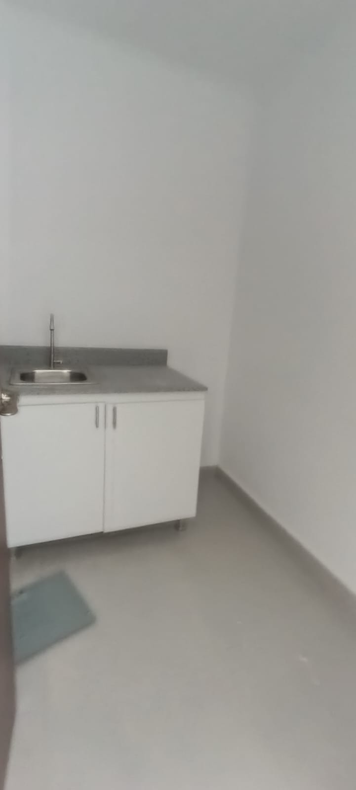 oficinas y locales comerciales - La Julia, Local 122mts en primer nivel con terraza 10