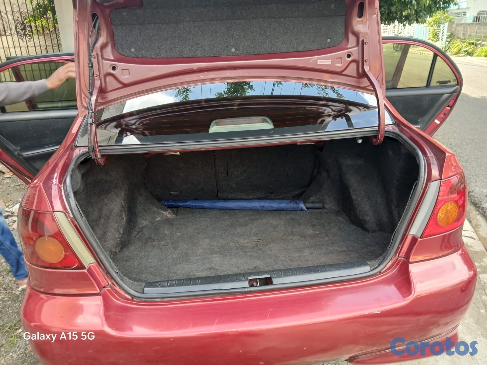 carros - Vendo Toyota Corolla 2004 Transmisión Manual  6