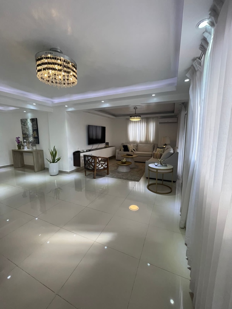 apartamentos - Apartamento en venta a unos Pasos de la Wistom Churchill 