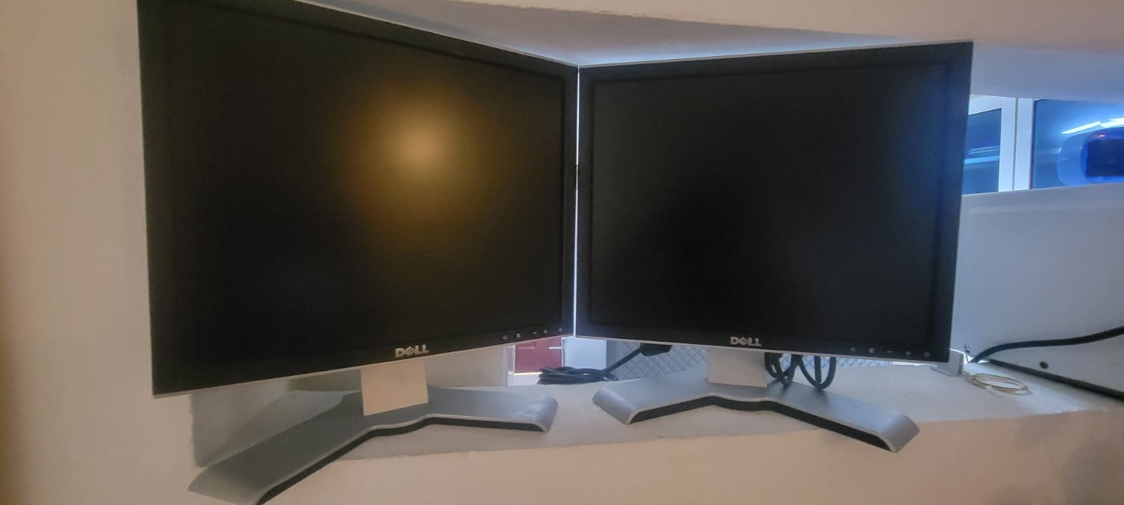 computadoras y laptops - Se venden! 2 Monitores 
📺 Monitor Dell 17” LCD SXGA (1708FPF 4