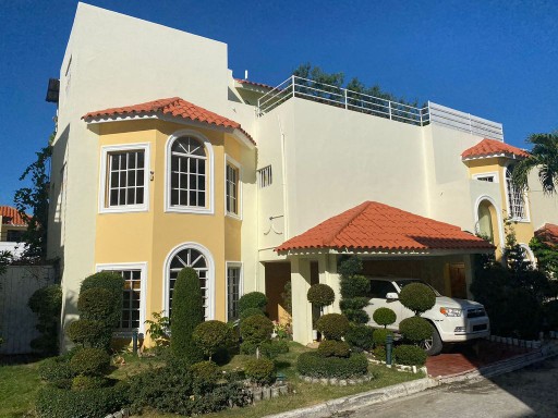 casas - Casa en colina de los ríos tipo villa 