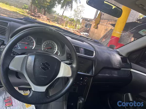 carros - venta de vehículos Suzuki Swift 
en buen estado. 8