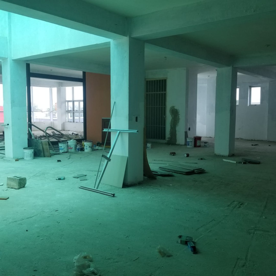 oficinas y locales comerciales - Alquiler de local comercial en excelente zona del Millon 9