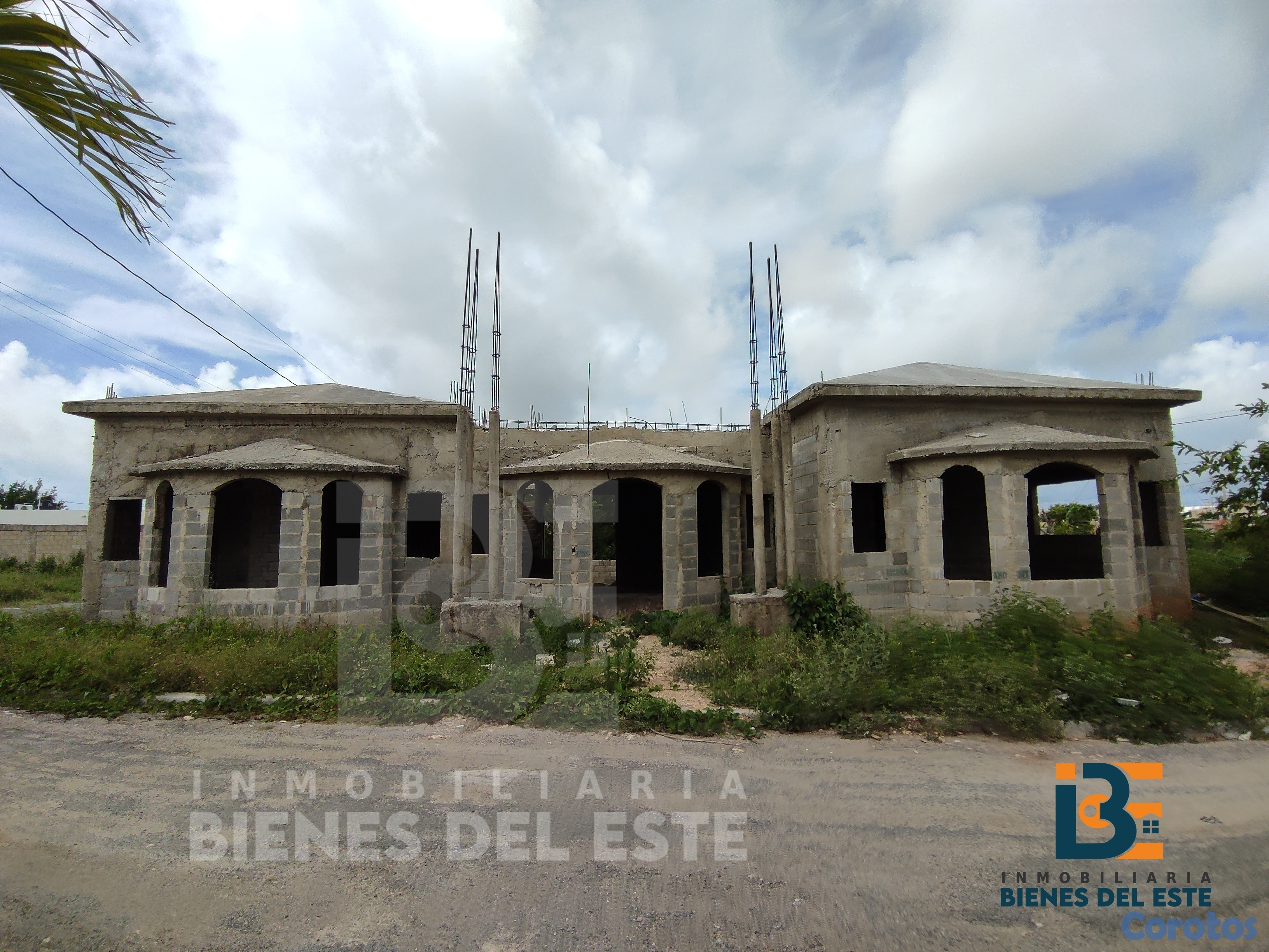 casas - SE VENDE CASA EN CONSTRUCCION de Oportunidad, SPM. 10