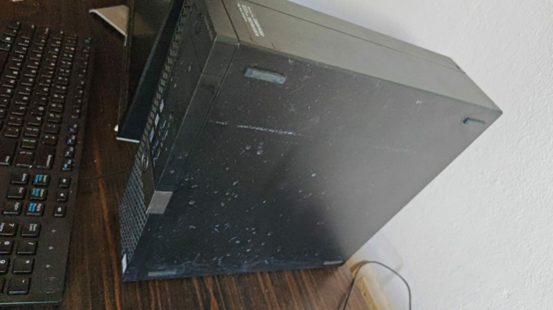 computadoras y laptops - PC Dell, Optiplex 3040 Slim FF, con mouse y teclado.  1