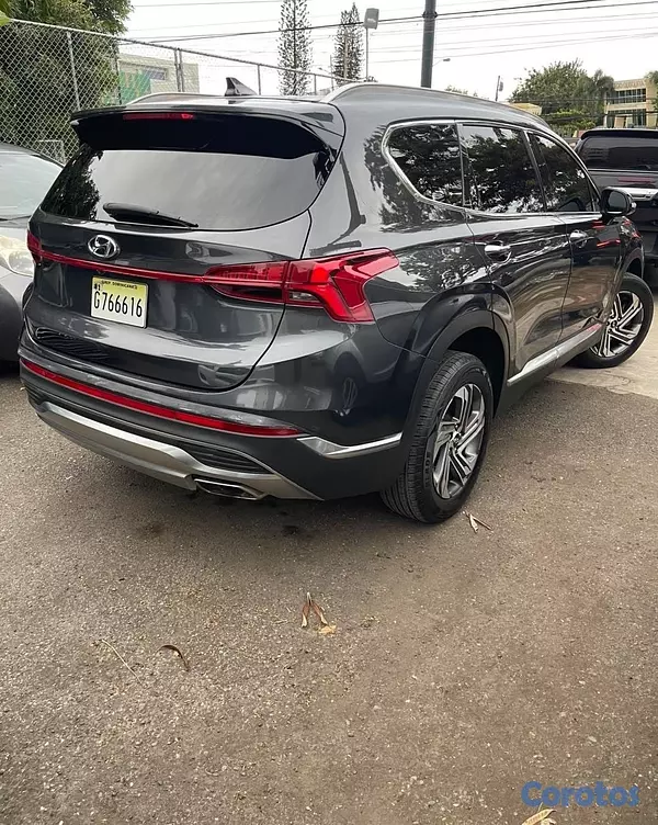 jeepetas y camionetas - HYUNDAI SANTA FE SEL 2021 3