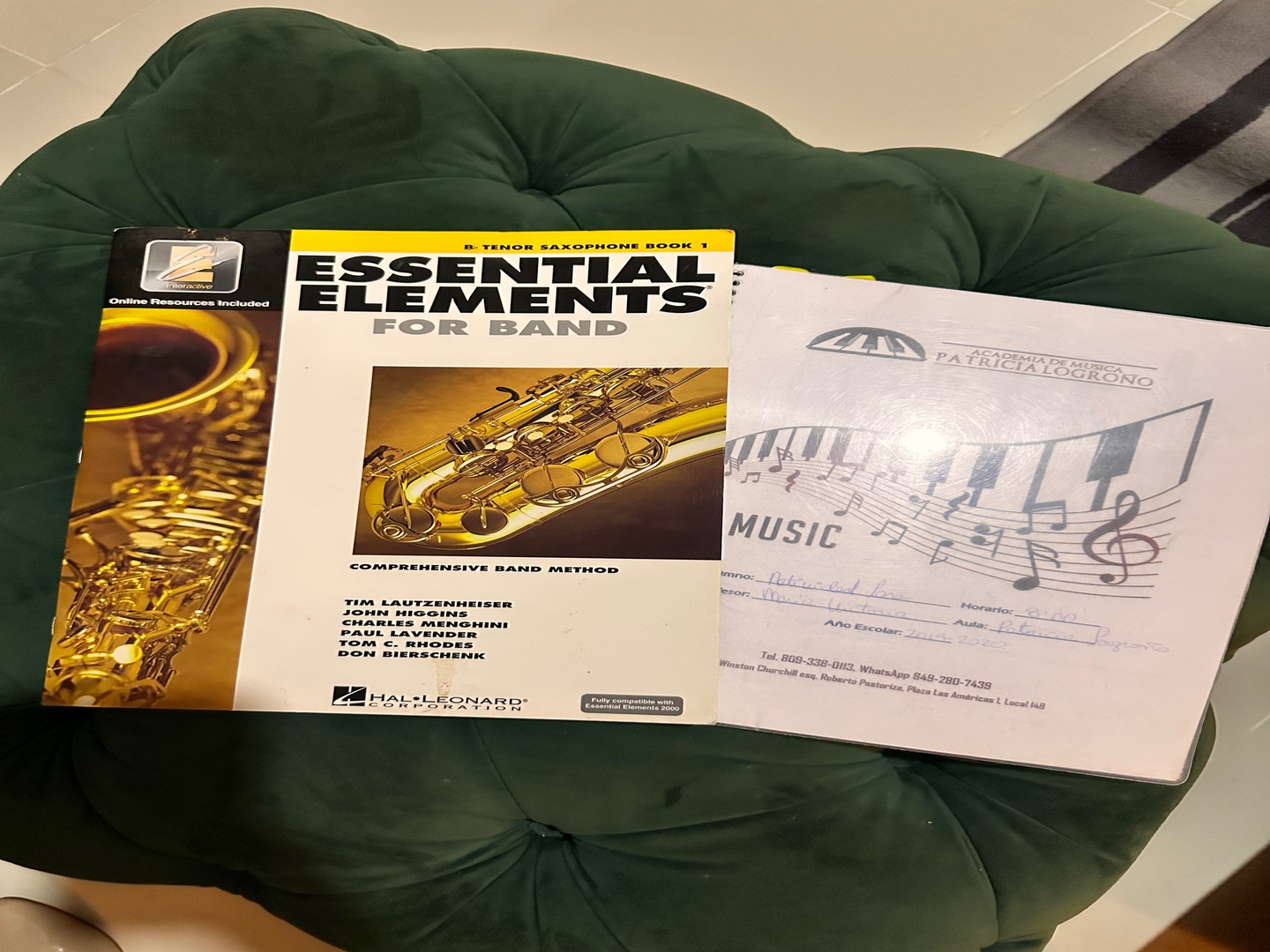 instrumentos musicales - Saxofón tenor Selmer. Poco uso, bien conservado, incluye accesorios y libros. 5