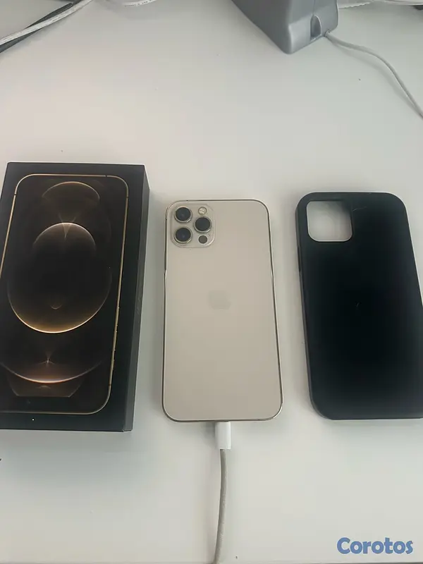celulares y tabletas - Vendo IPhone 12 Pro 128 GB 
 2