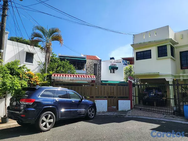casas - Vendo casa en Avenida Independencia  7