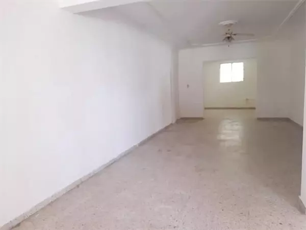 oficinas y locales comerciales - Local en los prados  3