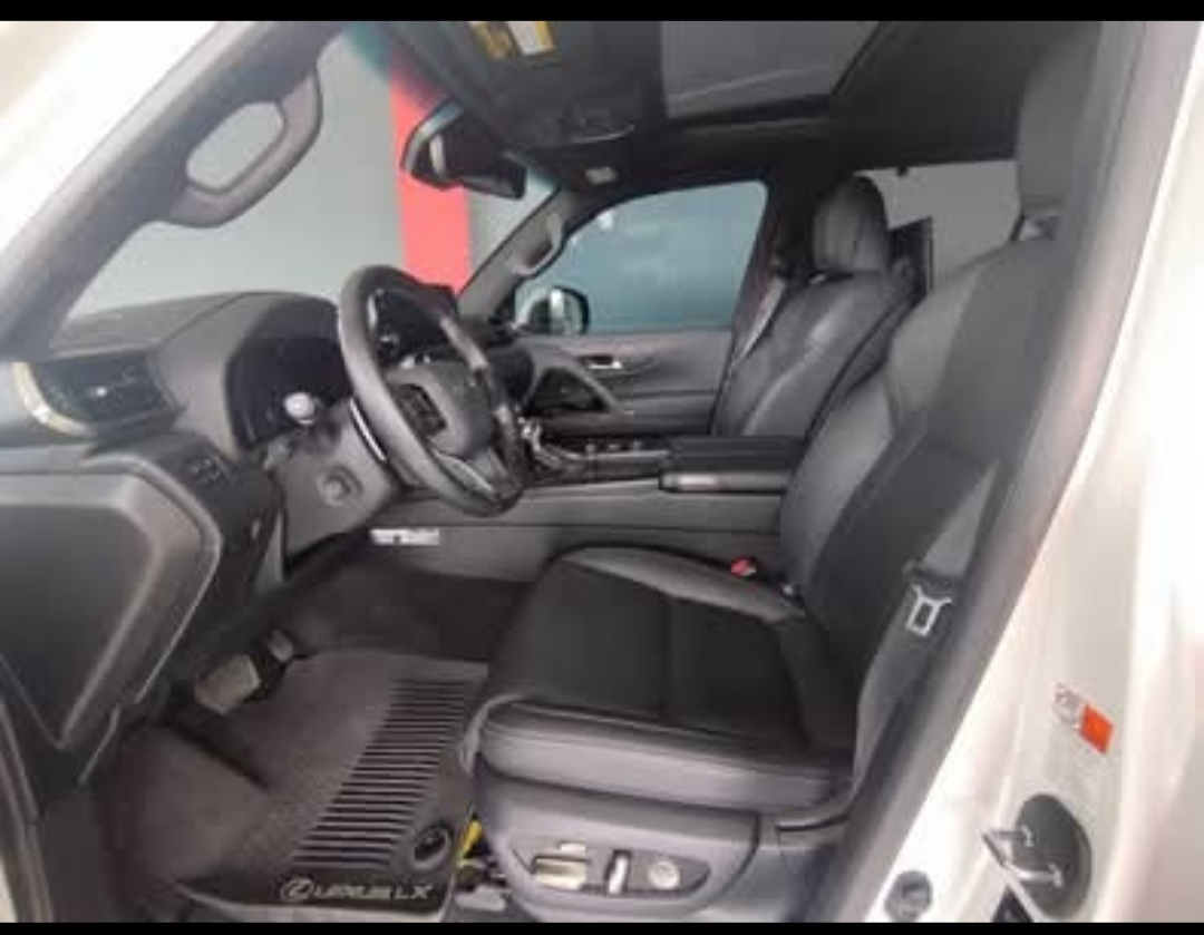 jeepetas y camionetas - 2023 Lexus LX 600 Luxury  6