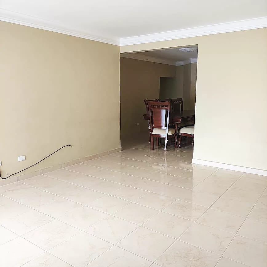 apartamentos - Venta de apartamento en Alma Rosa 1 5to piso con terraza 226mts Santo Domingo 5
