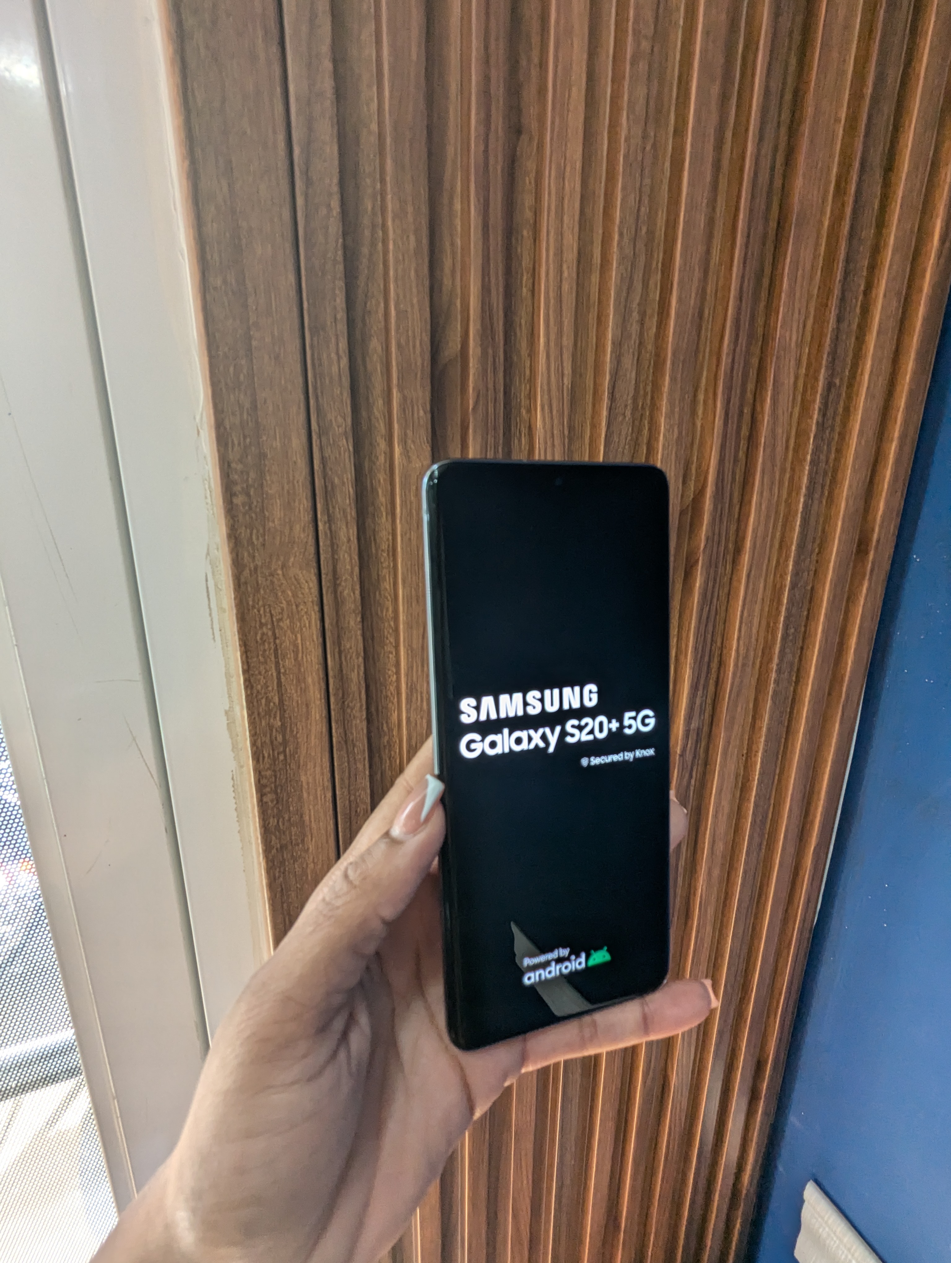 celulares y tabletas - Samsung Galaxy S20 plus 5G  2
